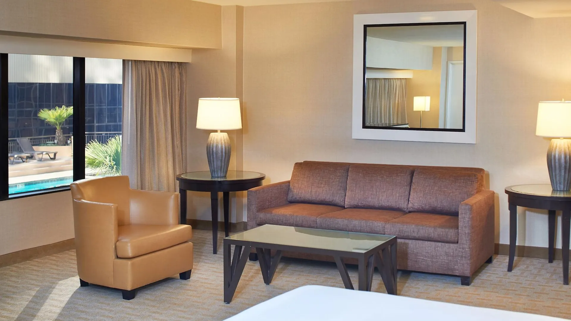 Hilton Los Angeles Airport 4*,  USA